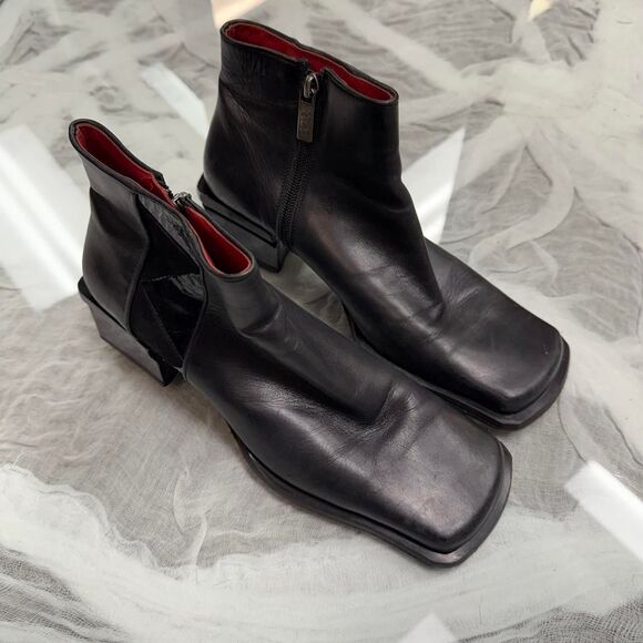 Black Leather Block Heel Boots - Picture 1 of 4